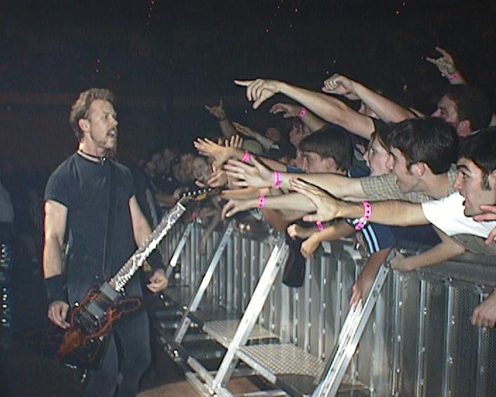 Photo gallery from the gig in Lafayette, LA shot on April 26, 1997